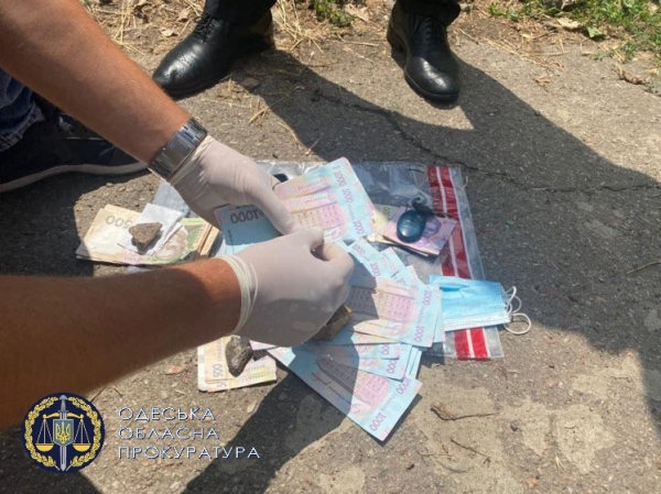 Влиятельный чиновник мэрии попался на взятке
