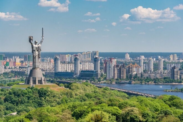 
Киев обогнал Москву в рейтинге самых дорогих городов мира
