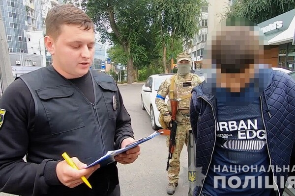 В Одессе поймали мужчину, который подделывал справки для уклонистов