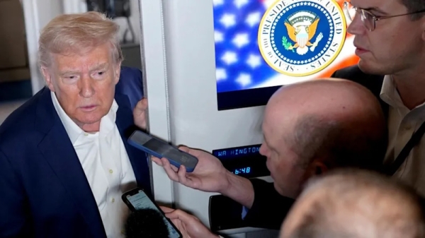 Трамп освобождает смартфоны и компьютеры от новых тарифов