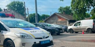 В Хаджибейском районе Одессы водитель грузовика насмерть сбил женщину на дороге