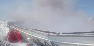 РФ атаковала поисково-спасательные суда в Черном море: получили ранения люди